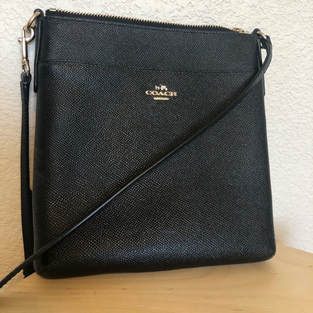 Coach messenger crossbody bag